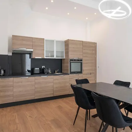 아파트 Loft Au Style Contemporain A 150m Des Plages De Juan-les-pins